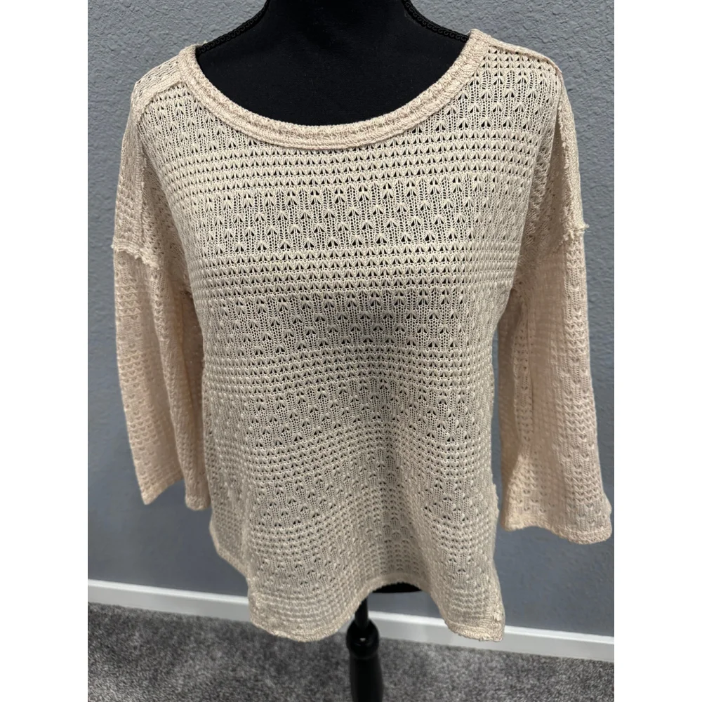 Loveriche Women's Crochet Knit Blouse, Sz L NWT